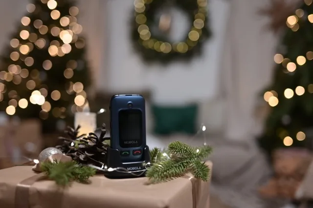 Tla&#269;&iacute;tkov&yacute; mobile telefon je ide&aacute;ln&iacute; d&aacute;rek na V&aacute;noce 2025
